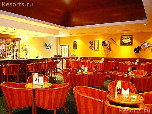 Al Hamra Fort Hotel & Beach Resort 35